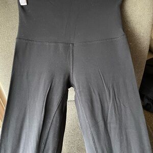 SOLD- Lululemon high-rise capri black leggings